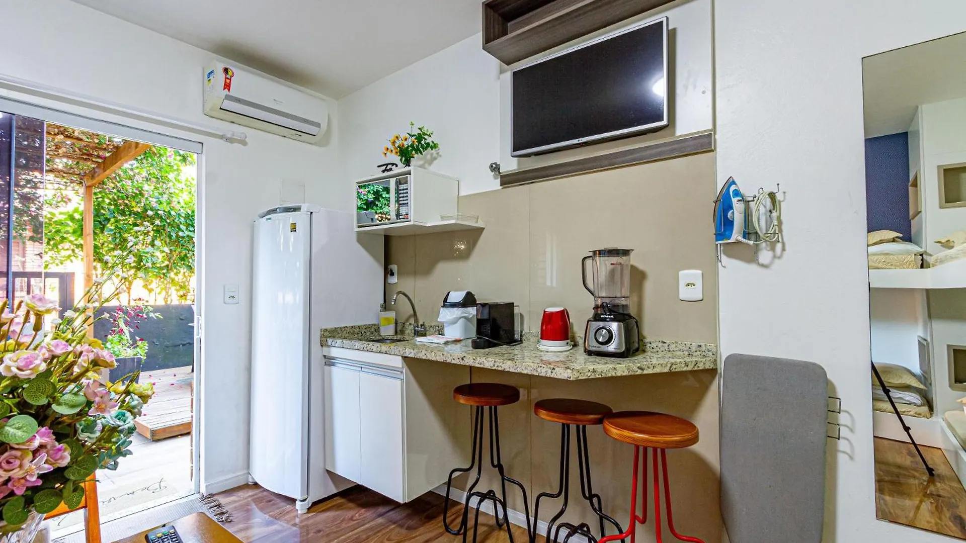 بيت للعطل Suites Jurere Internacional Florianópolis البرازيل